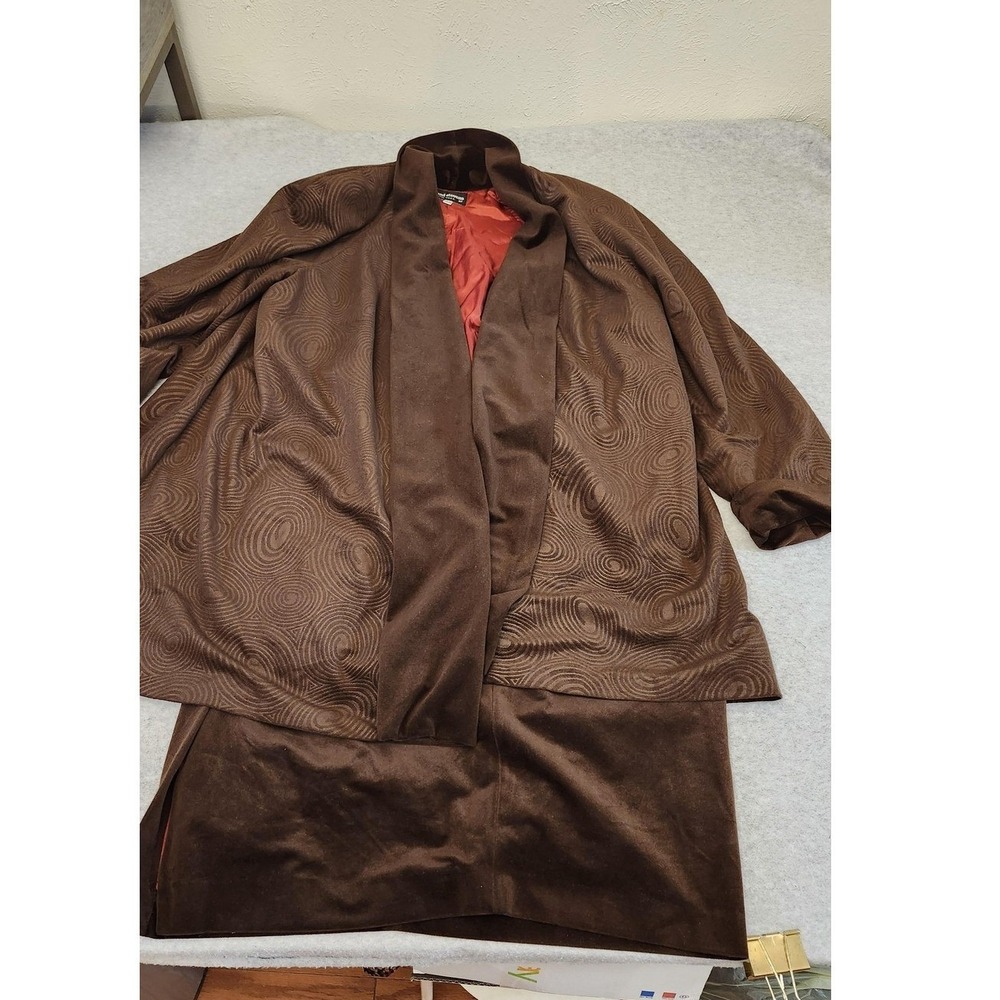 Chad Stevens 2 Piece Skirt Suit Set Womens 16W‎ Brown Faux Suede Embossed USA
